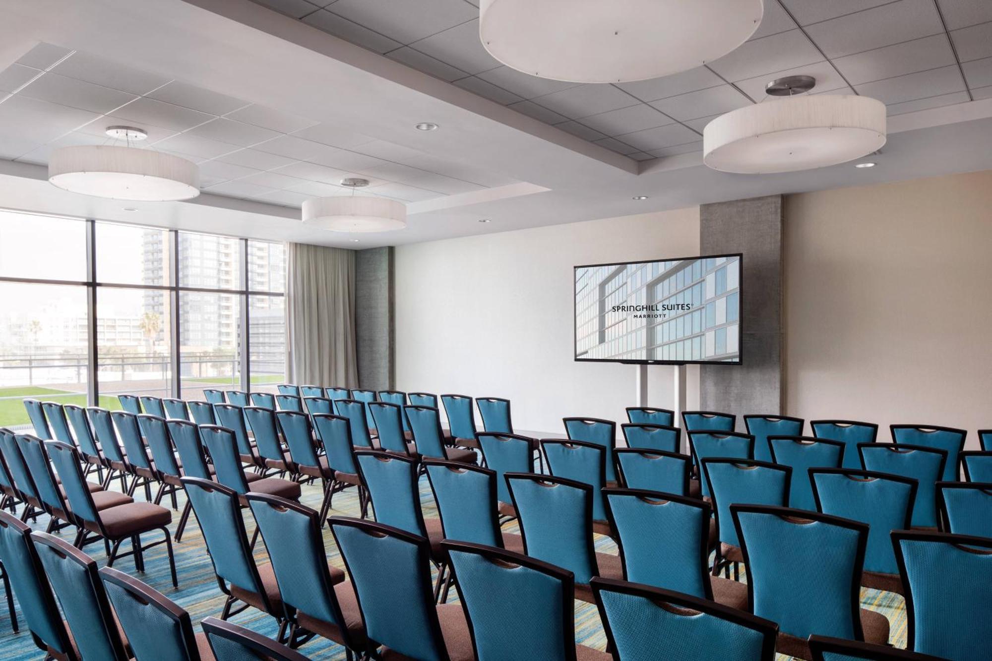 Springhill By Marriott Downtown/bayfront Hotel