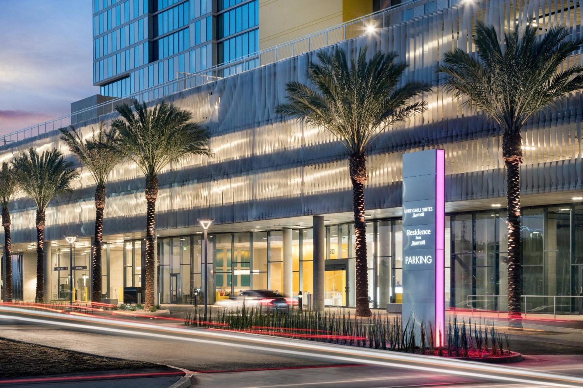 Springhill By Marriott Downtown/bayfront
