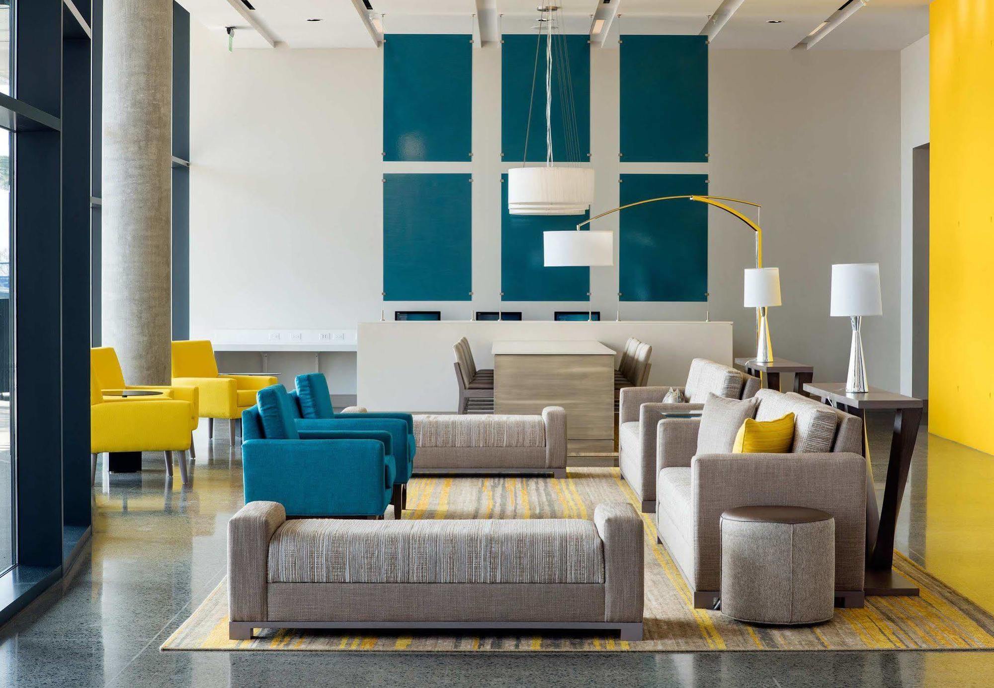Springhill By Marriott Downtown/bayfront Hotel 3*