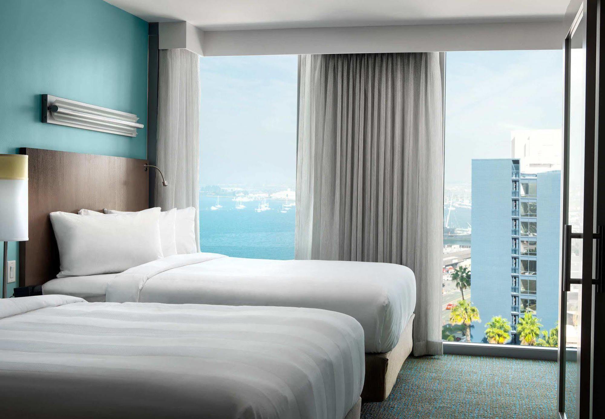 Springhill By Marriott Downtown/bayfront 3*
